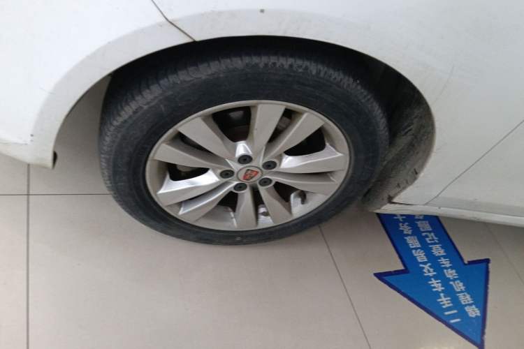 Used Roewe 360 2018 PLUS 1.5L Manual Luxury Edition Left Front Wheel Hub