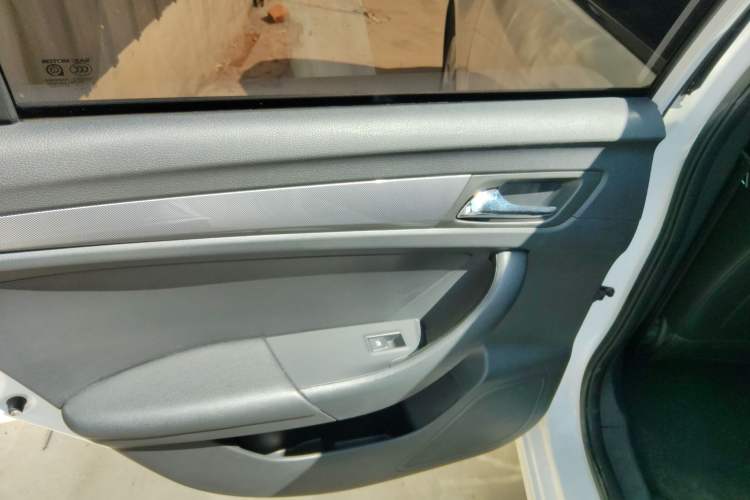 Used Roewe 360 2018 PLUS 1.5L Manual Luxury Edition Left Rear Door Interior