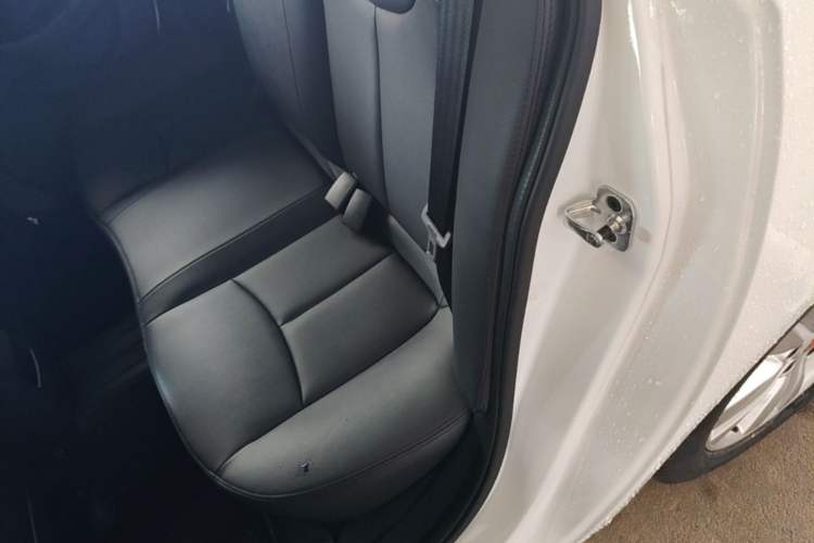 Used Roewe 360 2018 PLUS 1.5L Automatic Luxury Edition Left Rear Seat