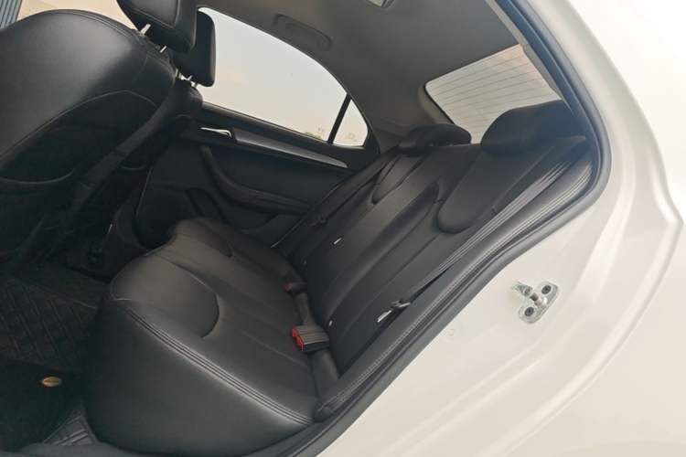 Used Roewe 360 2018 PLUS 1.5L Automatic Luxury Edition Left Rear Seat