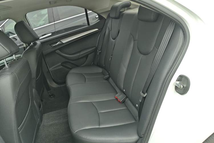 Used Roewe 360 2018 PLUS 1.5L Automatic Luxury Edition Left Rear Seat