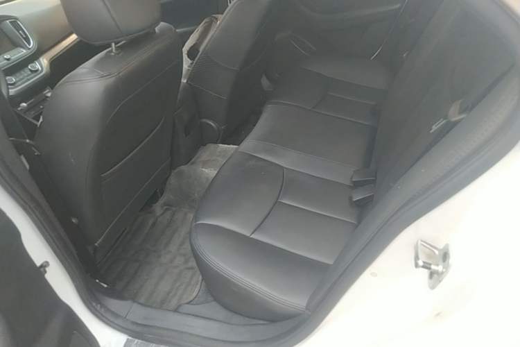 Used Roewe 360 2018 PLUS 1.5L Automatic Luxury Edition Left Rear Seat