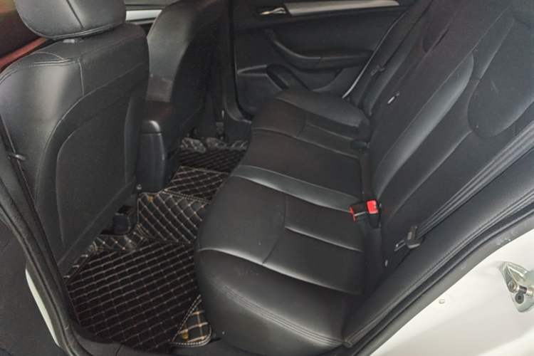 Used Roewe 360 2018 PLUS 1.5L Automatic Luxury Edition Left Rear Seat
