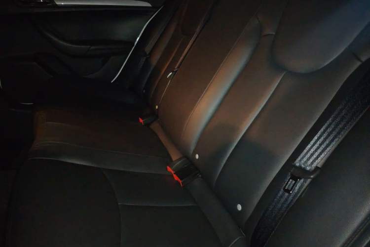 Used Roewe 360 2018 PLUS 1.5L Automatic Luxury Edition Left Rear Seat