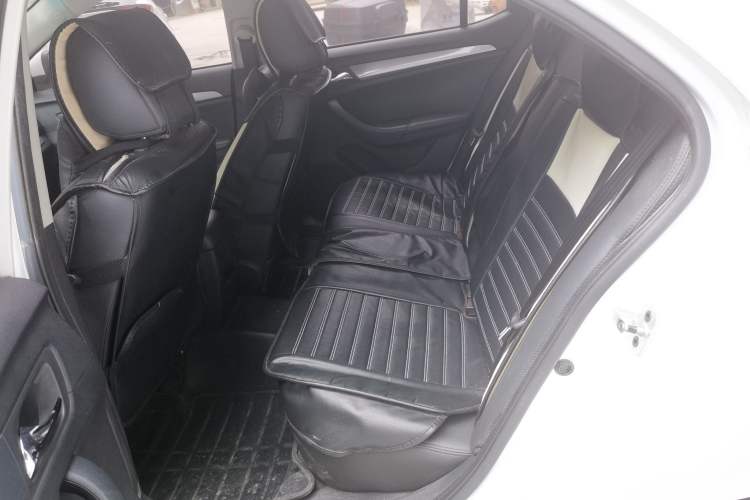 Used Roewe 360 2018 PLUS 1.5L Manual Luxury Edition Left Rear Seat