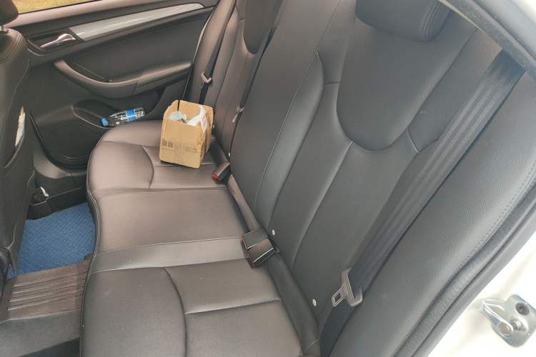 Used Roewe 360 2018 PLUS 1.5L Manual Luxury Edition Left Rear Seat