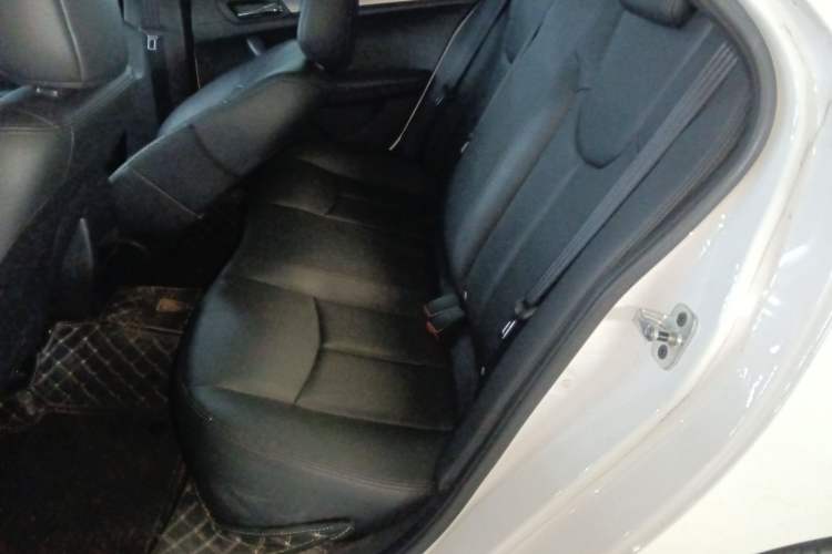 Used Roewe 360 2018 PLUS 1.5L Manual Luxury Edition Left Rear Seat