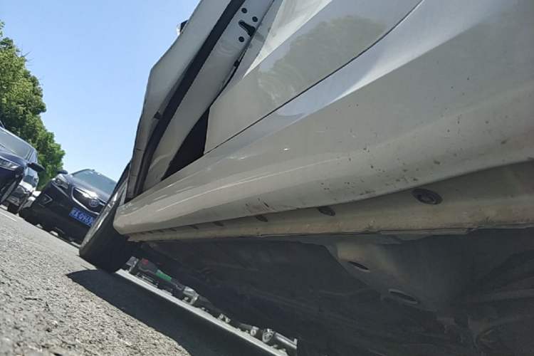 Used Roewe 360 2018 PLUS 1.5L Automatic Luxury Edition Left Side Sill