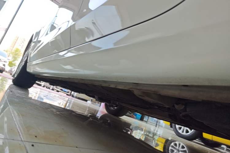 Used Roewe 360 2018 PLUS 1.5L Automatic Luxury Edition Left Side Sill
