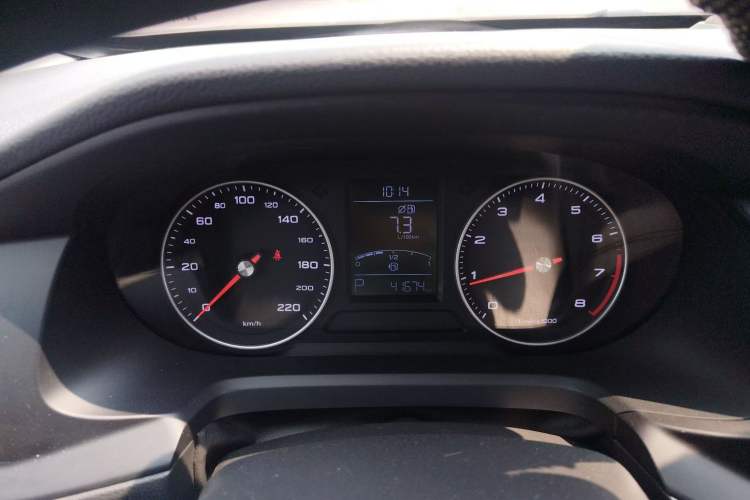 Used Roewe 360 2018 PLUS 1.5L Automatic Luxury Edition Odometer Close Up