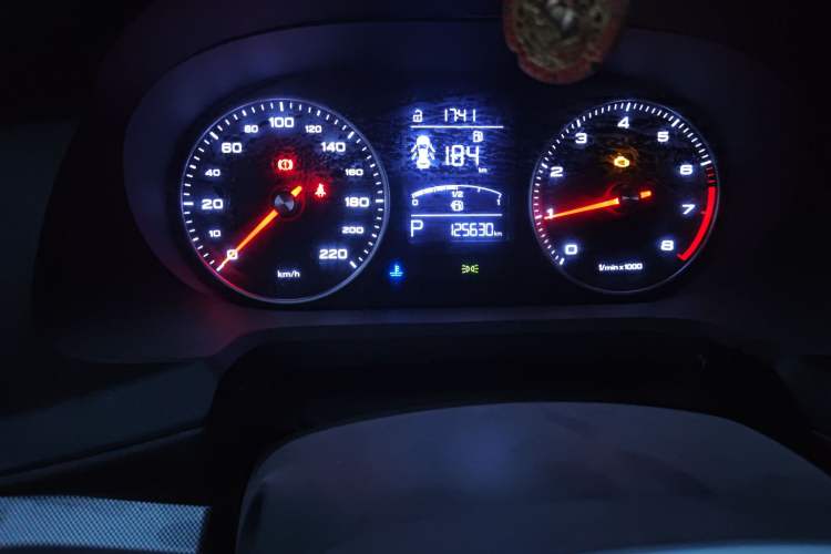 Used Roewe 360 2018 PLUS 1.5L Automatic Luxury Edition Odometer Close Up
