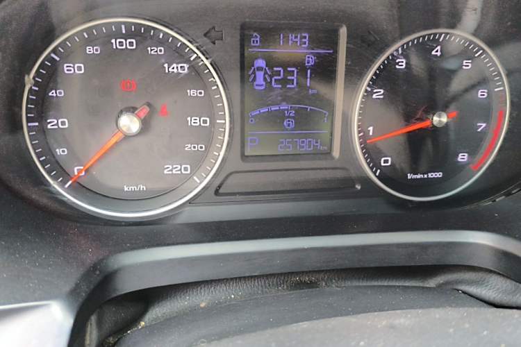 Used Roewe 360 2018 PLUS 1.5L Automatic Luxury Edition Odometer Close Up