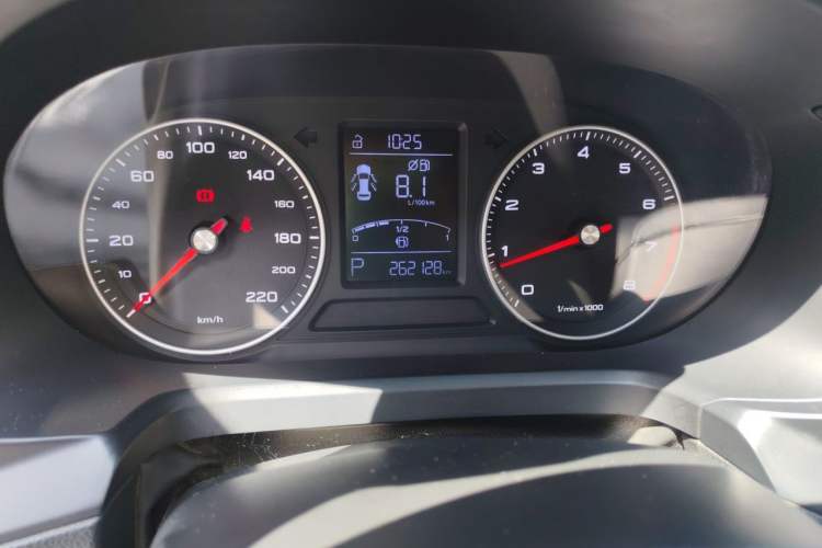 Used Roewe 360 2018 PLUS 1.5L Automatic Luxury Edition Odometer Close Up