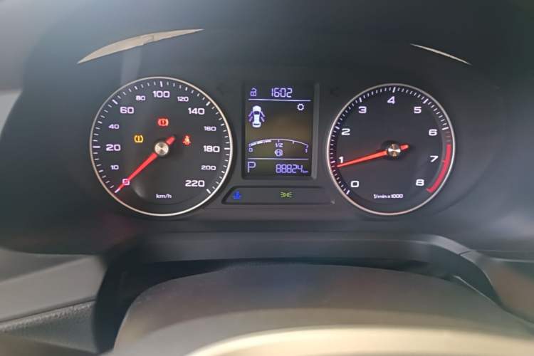 Used Roewe 360 2018 PLUS 1.5L Automatic Luxury Edition Odometer Close Up