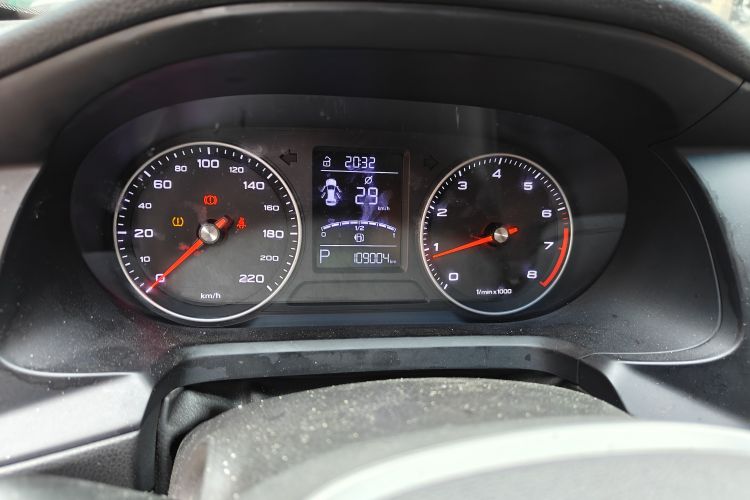 Used Roewe 360 2018 PLUS 1.5L Automatic Luxury Edition Odometer Close Up