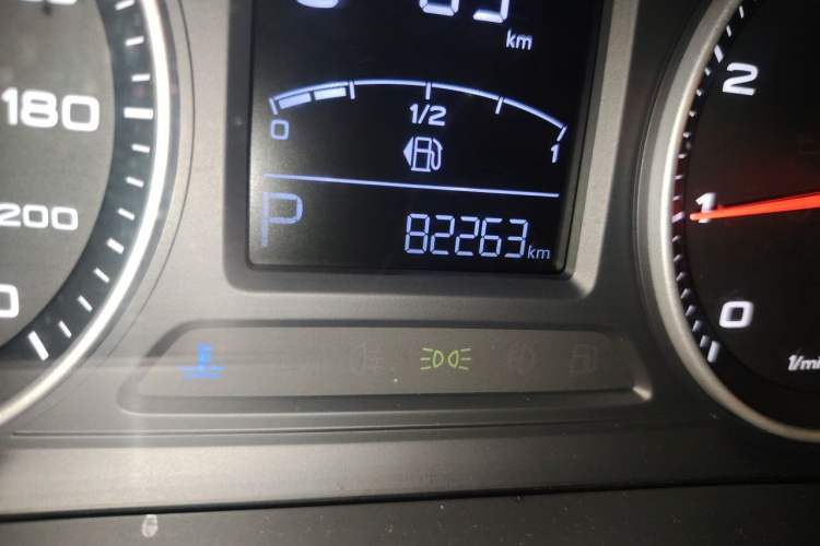 Used Roewe 360 2018 PLUS 1.5L Automatic Luxury Edition Odometer Close Up