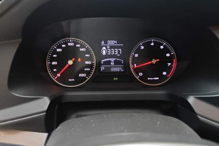 Used Roewe 360 2018 PLUS 1.5L Automatic Luxury Edition Odometer Close Up