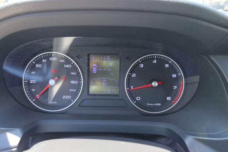Used Roewe 360 2018 PLUS 1.5L Automatic Luxury Edition Odometer Close Up
