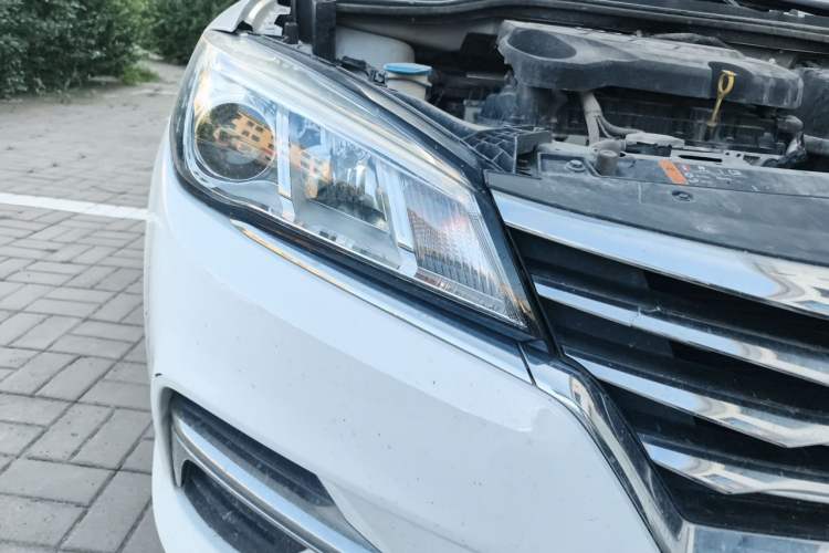 Used Roewe 360 2018 PLUS 1.5L Automatic Luxury Edition Right Front Headlight