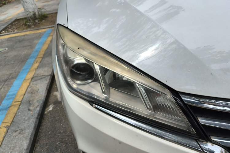Used Roewe 360 2018 PLUS 1.5L Automatic Luxury Edition Right Front Headlight
