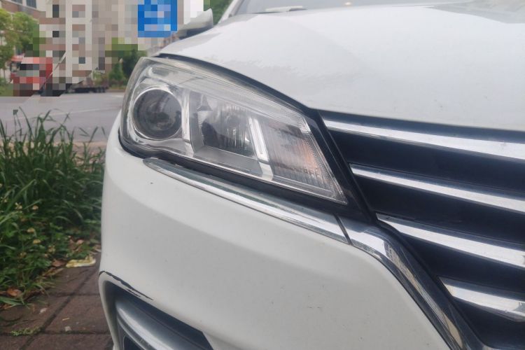 Used Roewe 360 2018 PLUS 1.5L Automatic Luxury Edition Right Front Headlight