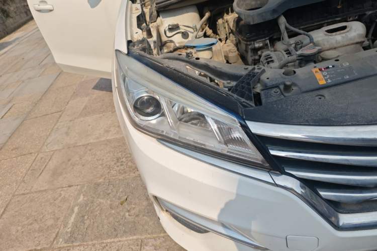 Used Roewe 360 2018 PLUS 1.5L Manual Luxury Edition Right Front Headlight