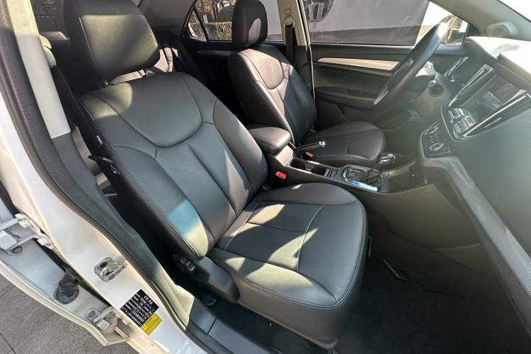 Used Roewe 360 2018 PLUS 1.5L Automatic Luxury Edition Right Front Seat