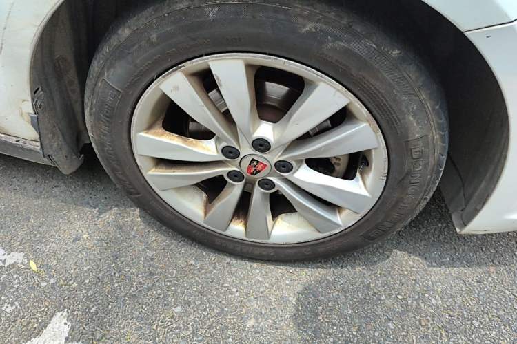Used Roewe 360 2018 PLUS 1.5L Automatic Luxury Edition Right Front Wheel Hub