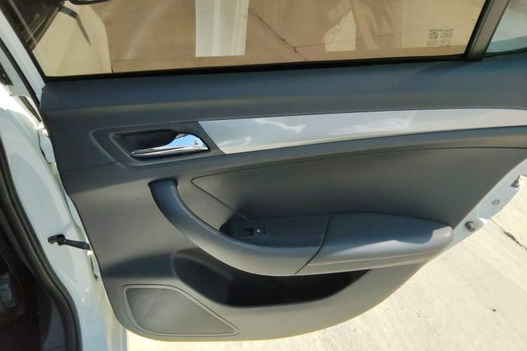 Used Roewe 360 2018 PLUS 1.5L Manual Luxury Edition Right Rear Door Interior