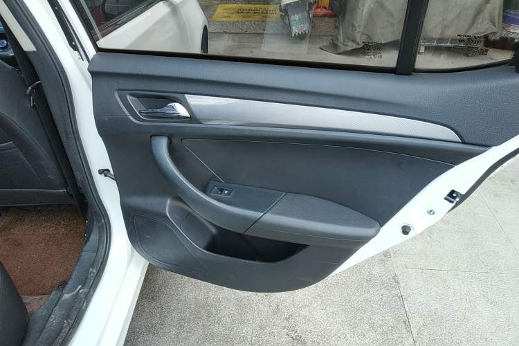 Used Roewe 360 2018 PLUS 1.5L Automatic Luxury Edition Right Rear Door Interior