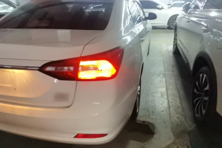 Used Roewe 360 2018 PLUS 1.5L Automatic Luxury Edition Right Rear Taillight