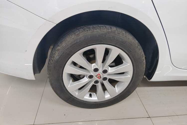 Used Roewe 360 2018 PLUS 1.5L Manual Luxury Edition Right Rear Wheel Hub