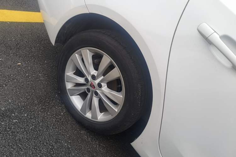 Used Roewe 360 2018 PLUS 1.5L Automatic Luxury Edition Right Rear Wheel Hub