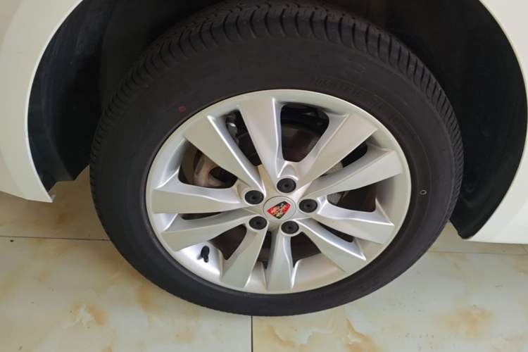 Used Roewe 360 2018 PLUS 1.5L Automatic Luxury Edition Right Rear Wheel Hub