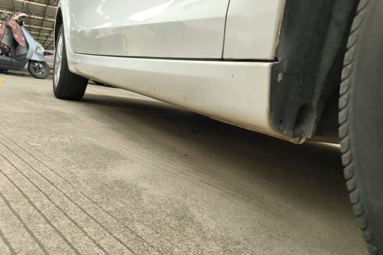 Used Roewe 360 2018 PLUS 1.5L Automatic Luxury Edition Right Side Sill