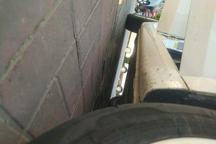 Used Roewe 360 2018 PLUS 1.5L Automatic Luxury Edition Right Side Sill