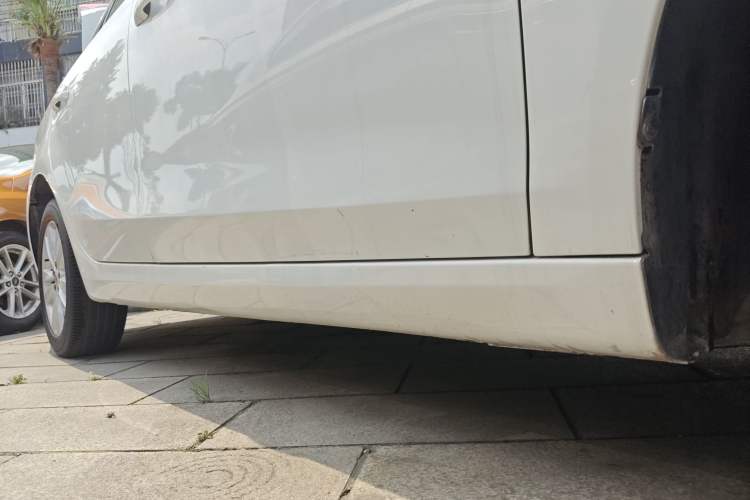Used Roewe 360 2018 PLUS 1.5L Automatic Luxury Edition Right Side Sill