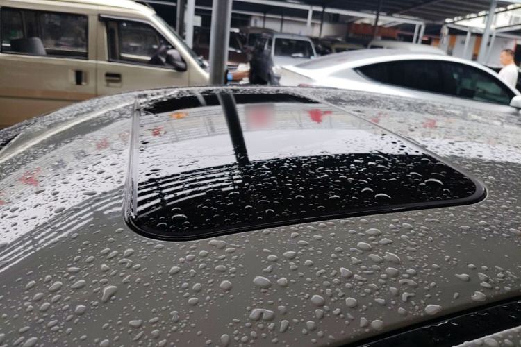 Used Roewe 360 2018 PLUS 1.5L Automatic Luxury Edition Roof