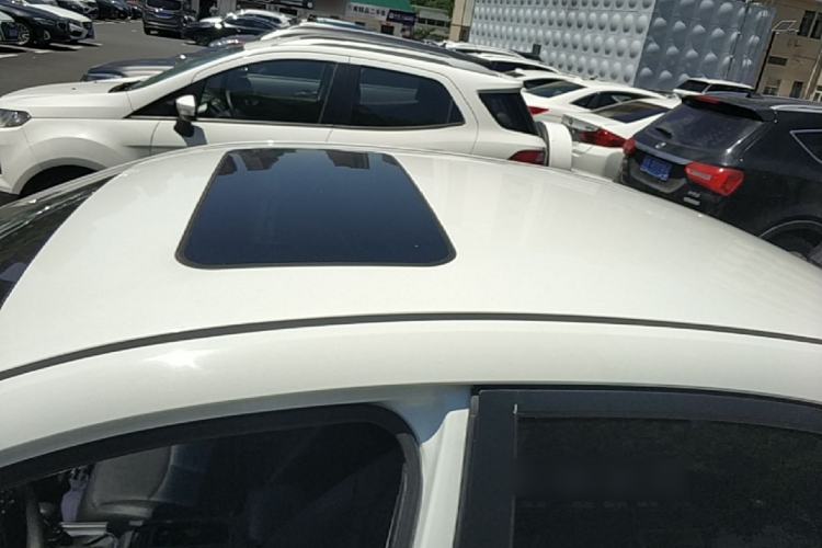 Used Roewe 360 2018 PLUS 1.5L Automatic Luxury Edition Roof