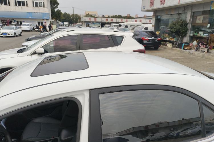 Used Roewe 360 2018 PLUS 1.5L Automatic Luxury Edition Roof