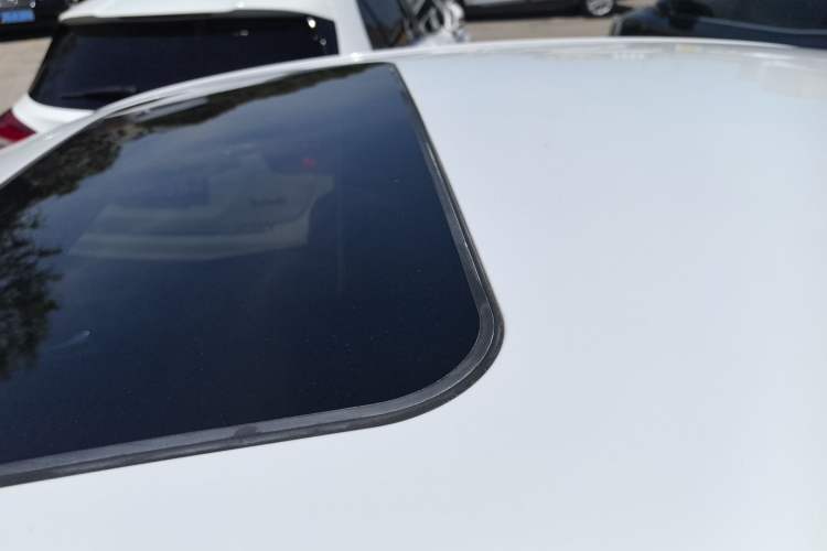 Used Roewe 360 2018 PLUS 1.5L Automatic Luxury Edition Roof