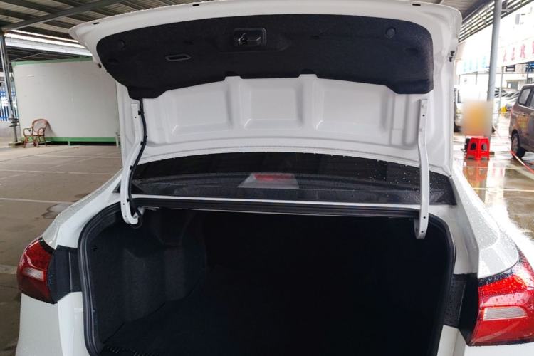 Used Roewe 360 2018 PLUS 1.5L Automatic Luxury Edition Trunk