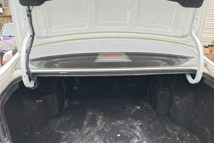Used Roewe 360 2018 PLUS 1.5L Automatic Luxury Edition Trunk