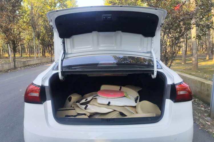 Used Roewe 360 2018 PLUS 1.5L Automatic Luxury Edition Trunk