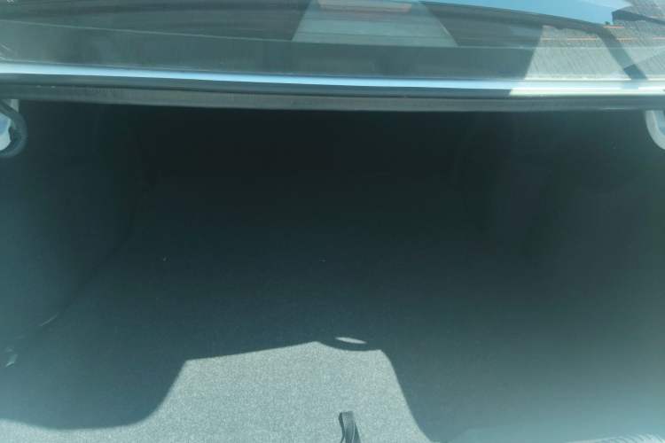 Used Roewe 360 2018 PLUS 1.5L Manual Luxury Edition Trunk