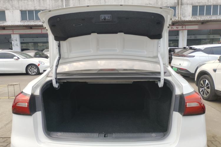 Used Roewe 360 2018 PLUS 1.5L Automatic Luxury Edition Trunk
