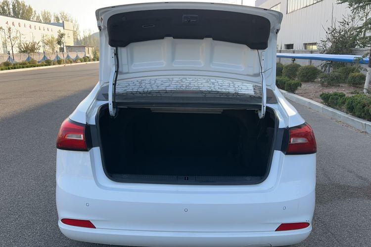 Used Roewe 360 2018 PLUS 1.5L Automatic Luxury Edition Trunk
