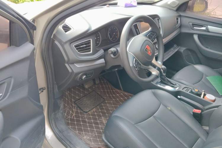 Used Roewe 360 2018 PLUS 1.5L Automatic Luxury Edition Driver Seat