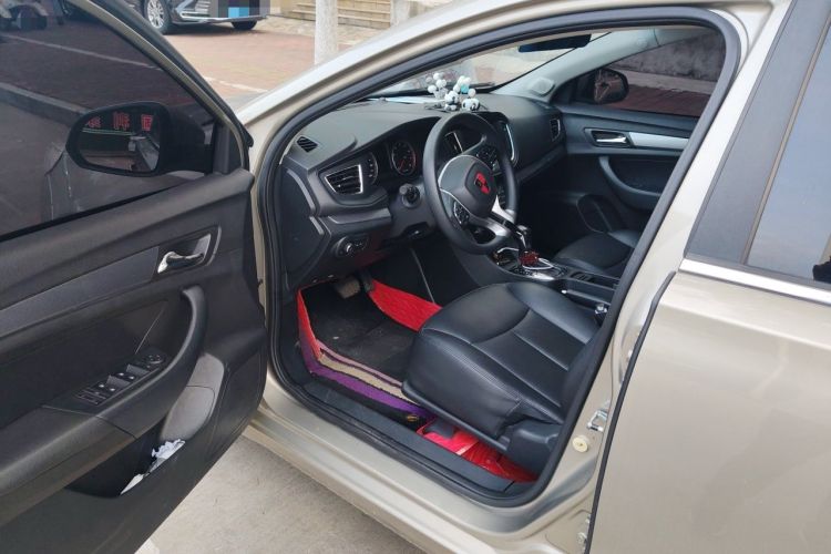 Used Roewe 360 2018 PLUS 1.5L Automatic Luxury Edition Driver Seat