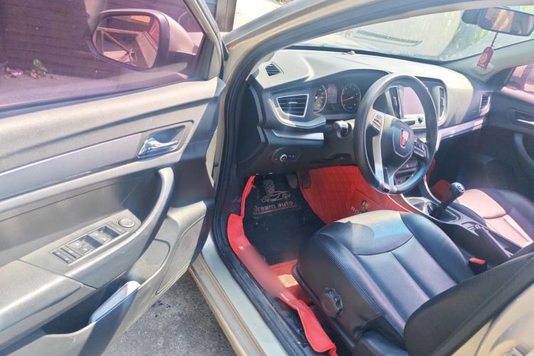 Used Roewe 360 2018 PLUS 1.5L Manual Luxury Edition Driver Seat